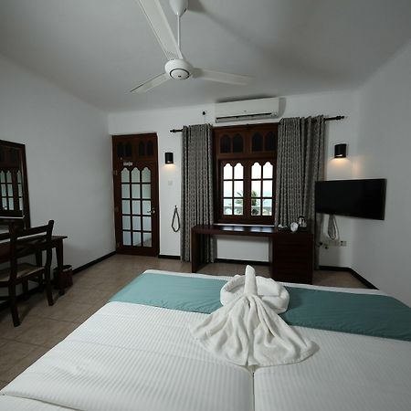 Joe'S Resort Bentota Extérieur photo