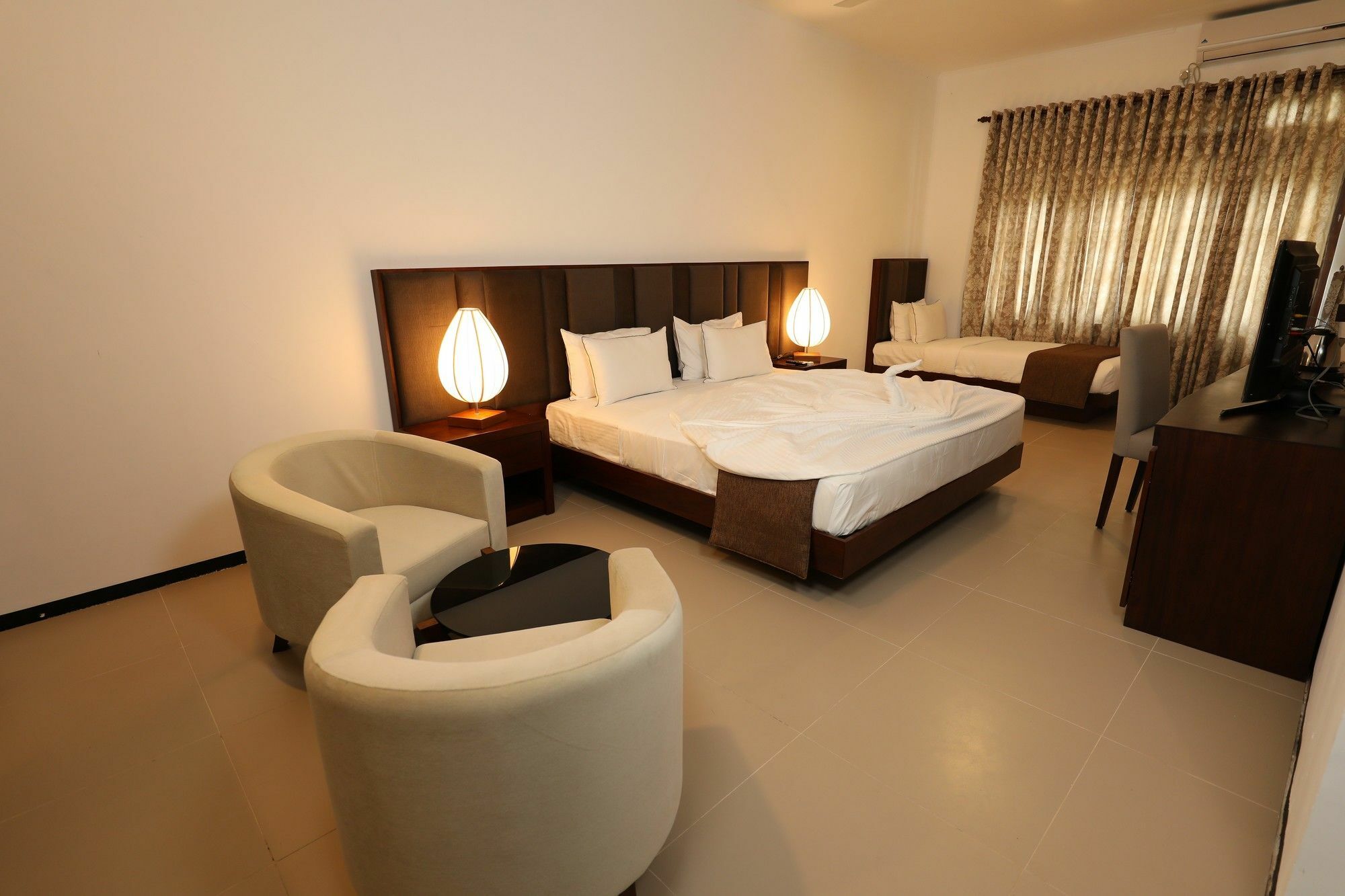 Joe'S Resort Bentota Extérieur photo